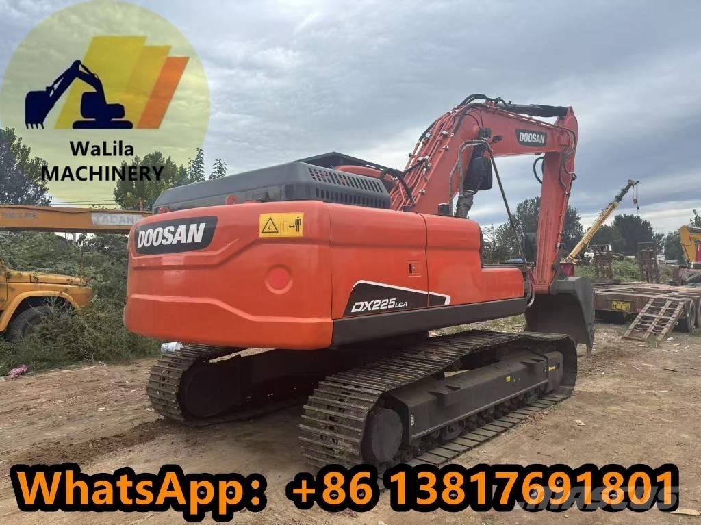 Doosan DX 225 Kāpurķēžu ekskavatori