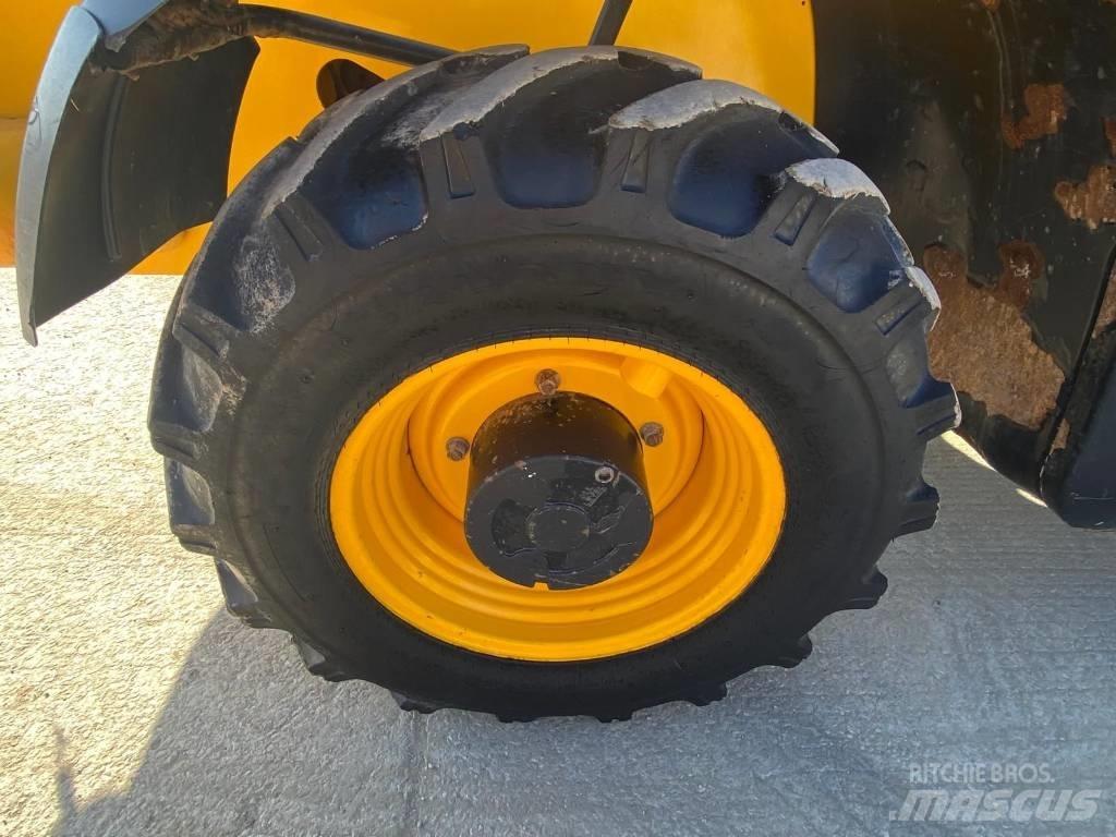 JCB 540-170 Teleskopiskie manipulatori