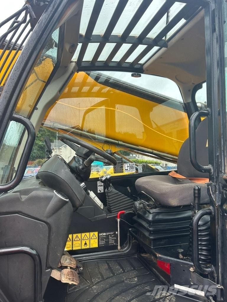 JCB 540-140 Sway / AC Teleskopiskie manipulatori
