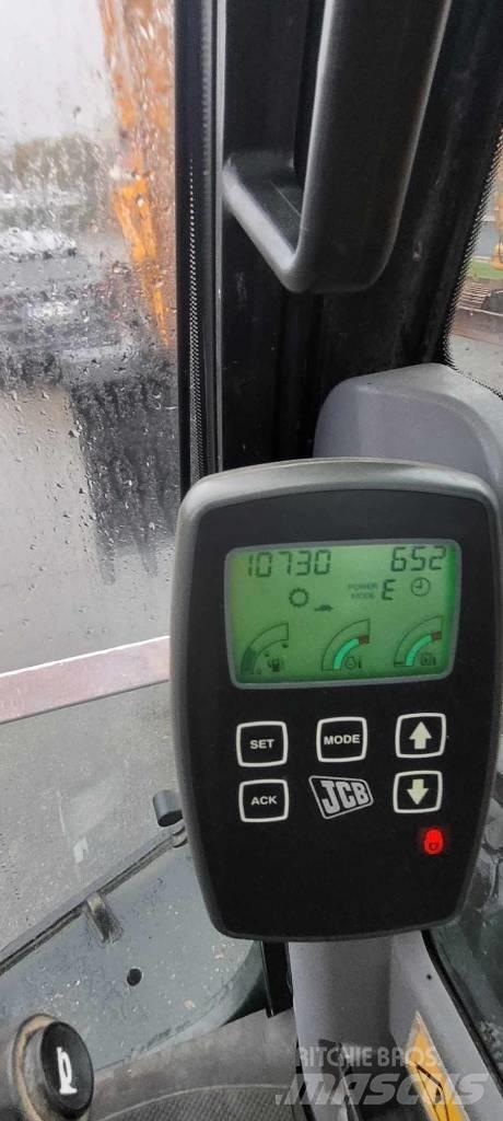 JCB JS 145 W Ekskavatori uz riteņiem