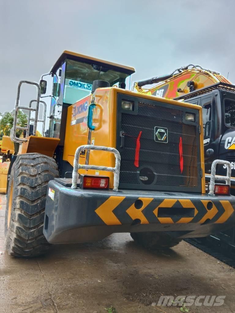 XCMG LW 500 KV Iekrāvēji uz riteņiem