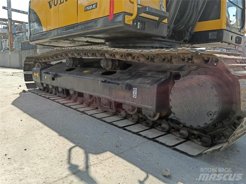 Volvo EC210B Kāpurķēžu ekskavatori