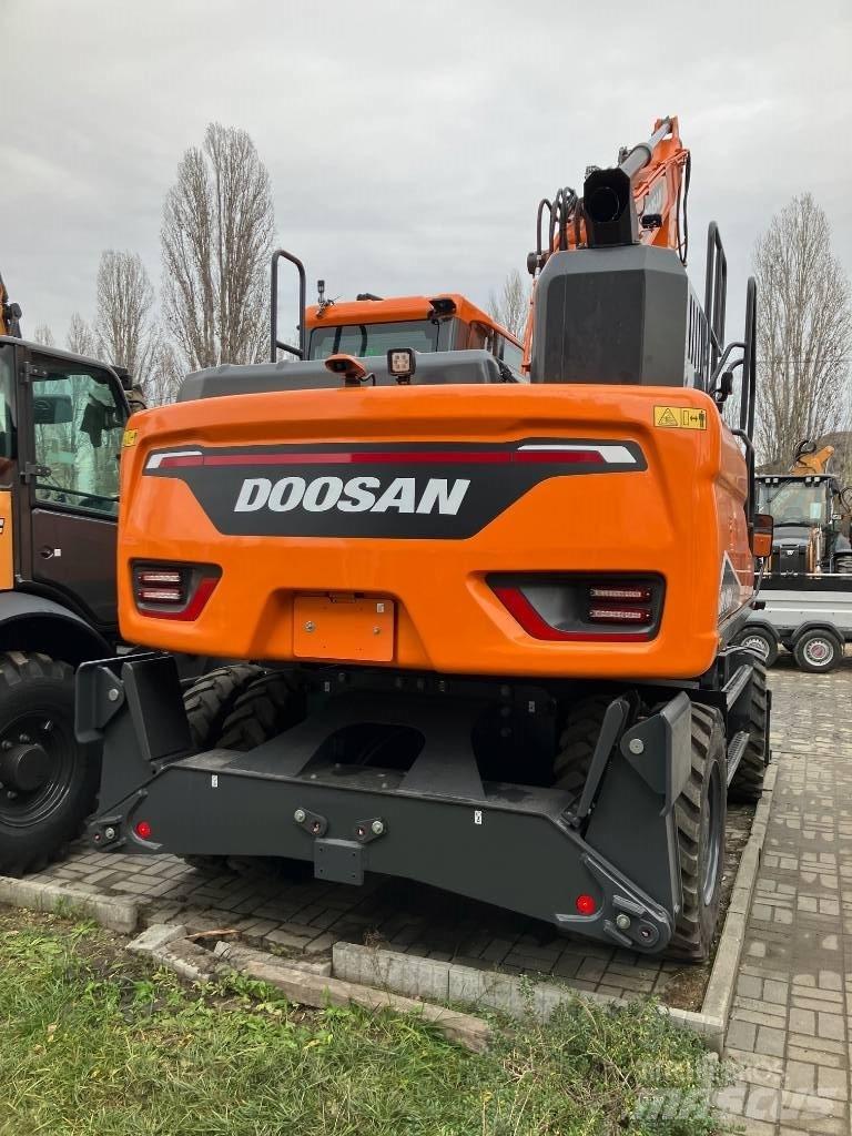 Doosan DX 170 W-7 Ekskavatori uz riteņiem