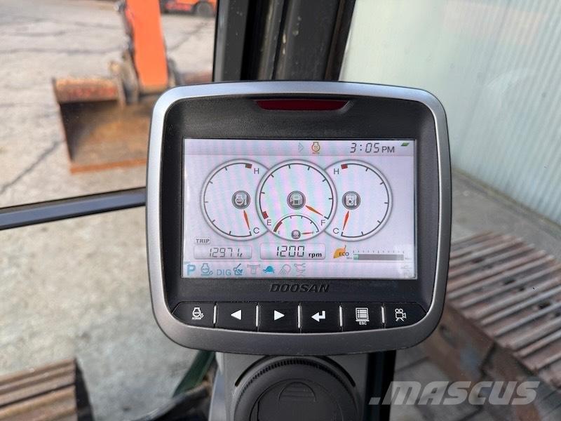 Doosan DX 225 LC-5 Ekskavatori tālās sniedzamības darbiem