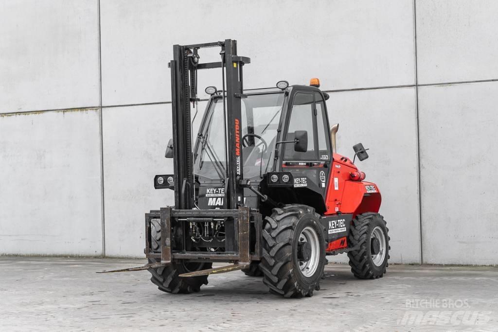 Manitou M 30-4 D Tehnika ar dīzeļa dzinēju