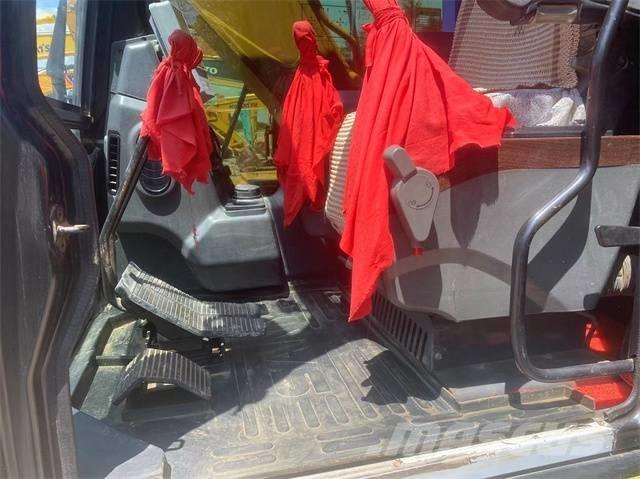 Sany SY215C Kāpurķēžu ekskavatori