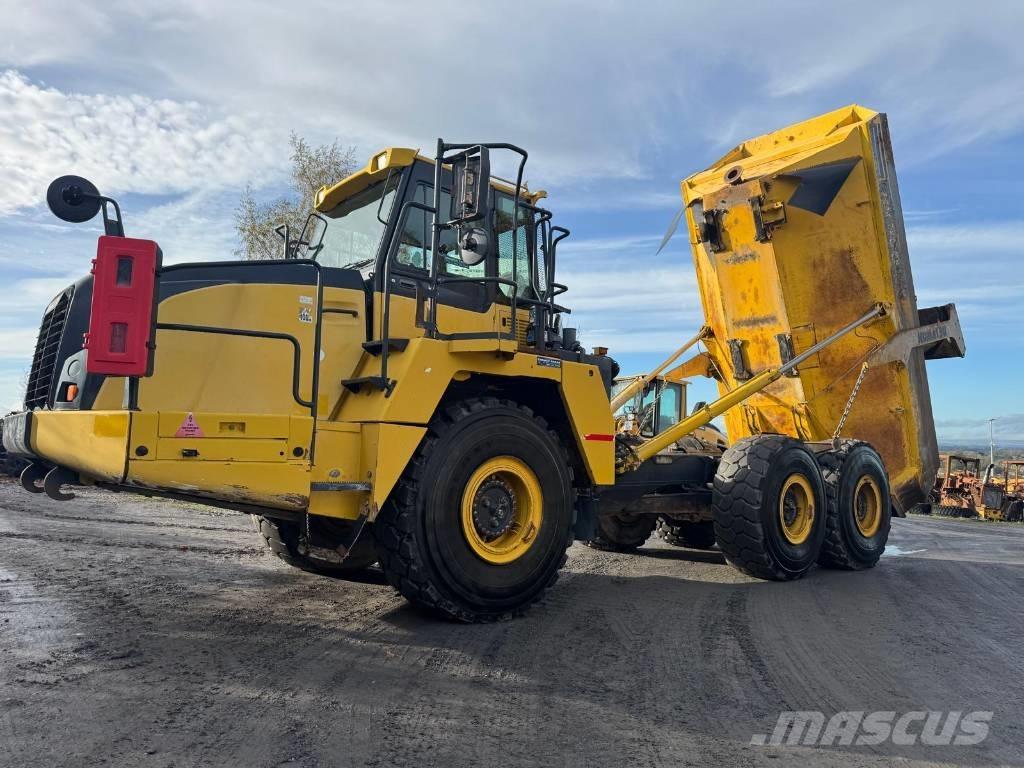 Komatsu HM 300-3 Artikulētie pašizgāzēji