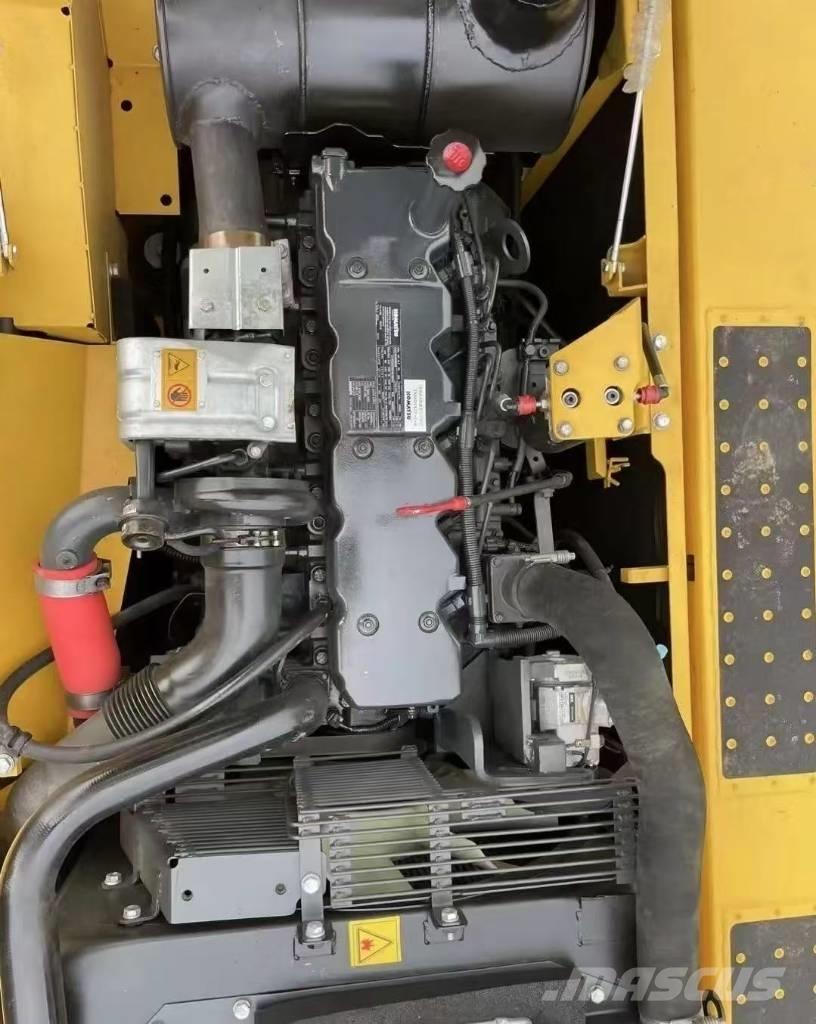 Komatsu PC 240 Kāpurķēžu ekskavatori