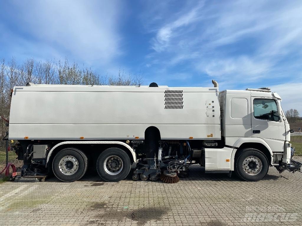 Volvo FM 500 Ielu tīrāmās mašīnas