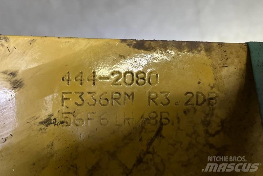 CAT 336 F L Strēles un kausi