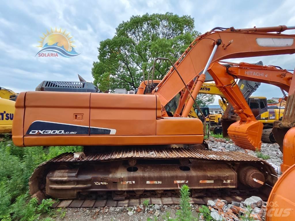 Doosan DX 300 LC-9C Kāpurķēžu ekskavatori