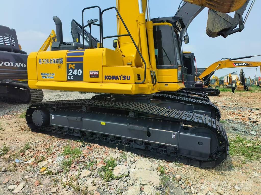 Komatsu PC 240-8 Kāpurķēžu ekskavatori