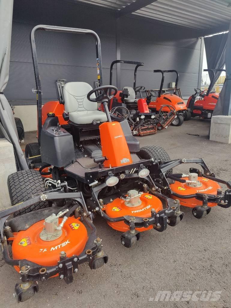 Jacobsen AR 522 Mauriņa pļāvēji nelīdzenai videi