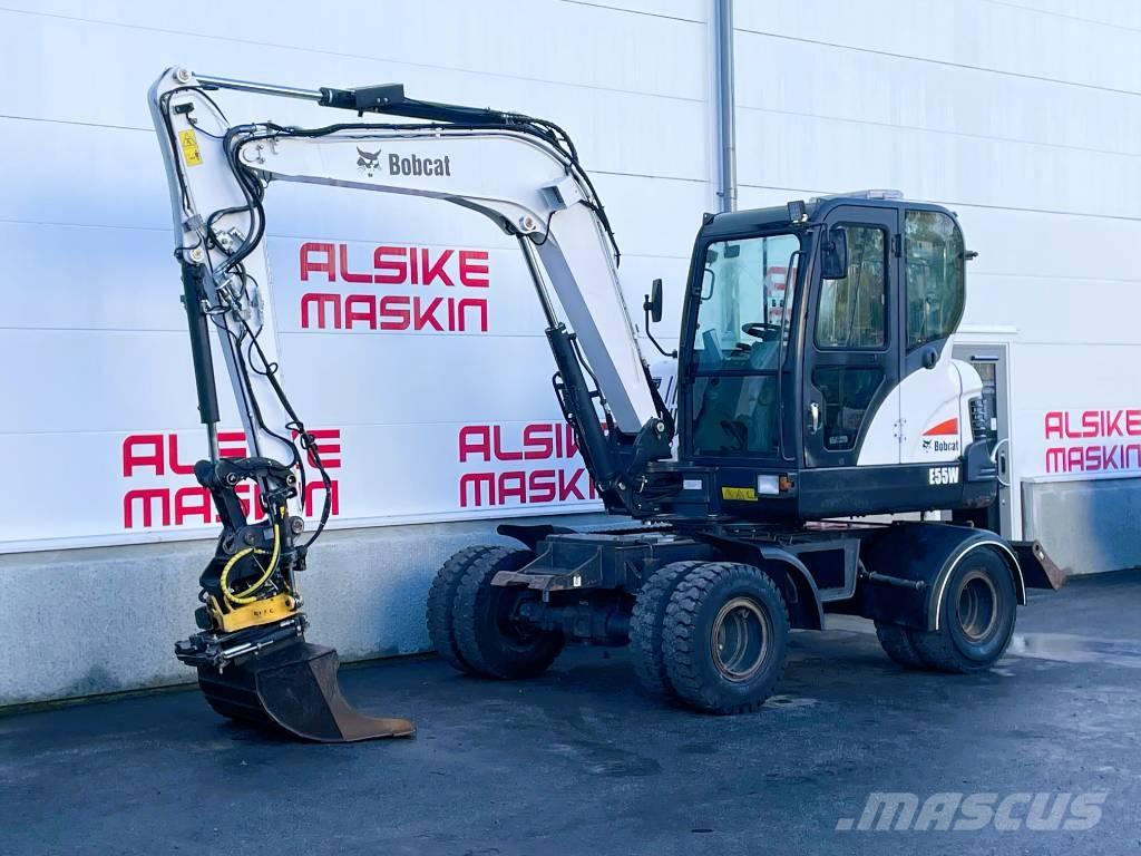 Bobcat E 55 W Ekskavatori uz riteņiem
