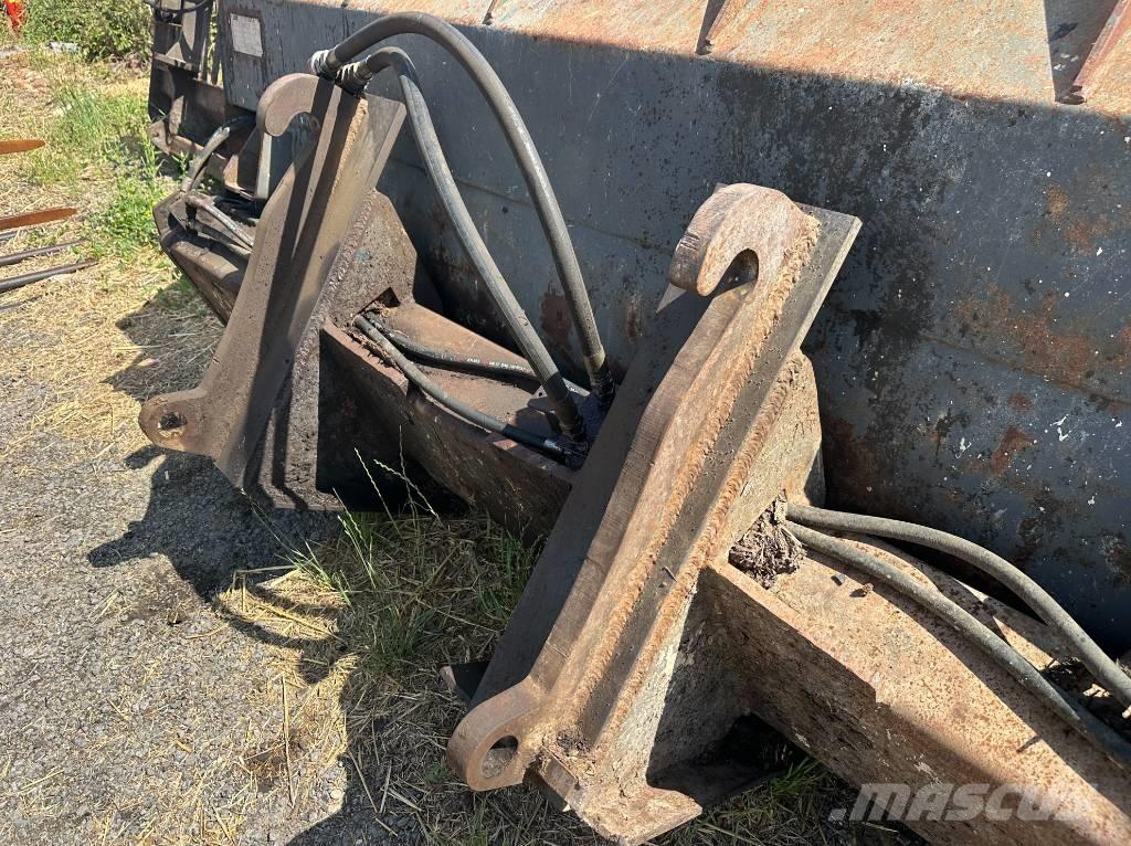 Liebherr L 538 Iekrāvēji uz riteņiem