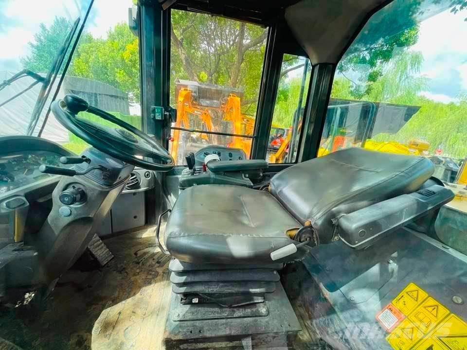 Komatsu WA380-6 Iekrāvēji uz riteņiem