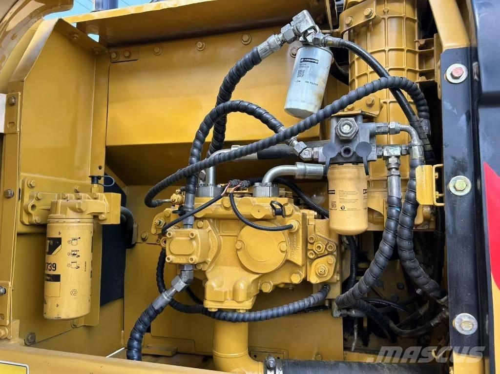 CAT 320 D Kāpurķēžu ekskavatori