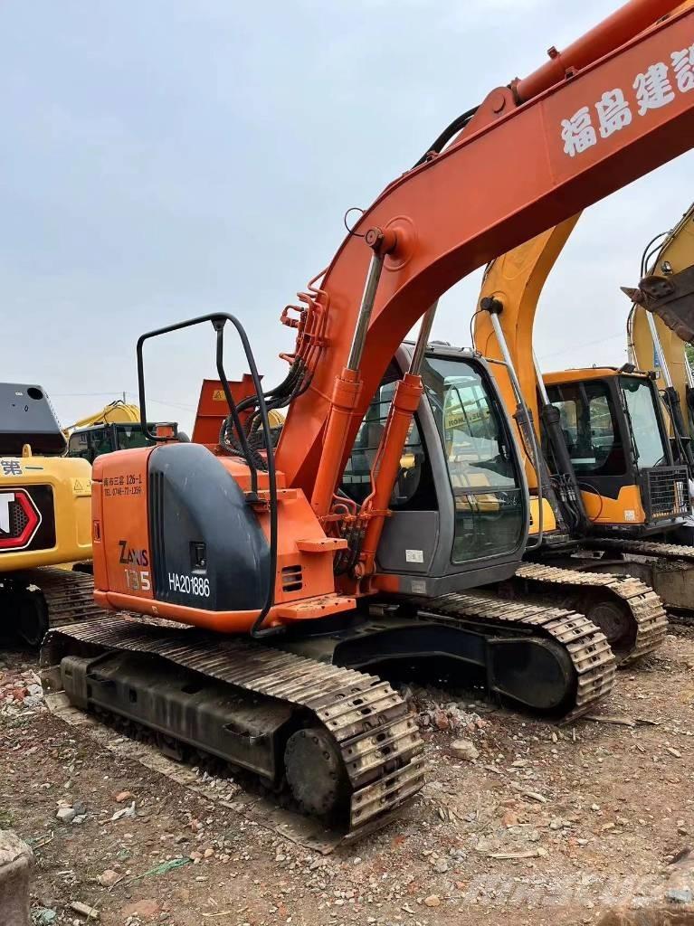Hitachi ZX 135 US Kāpurķēžu ekskavatori