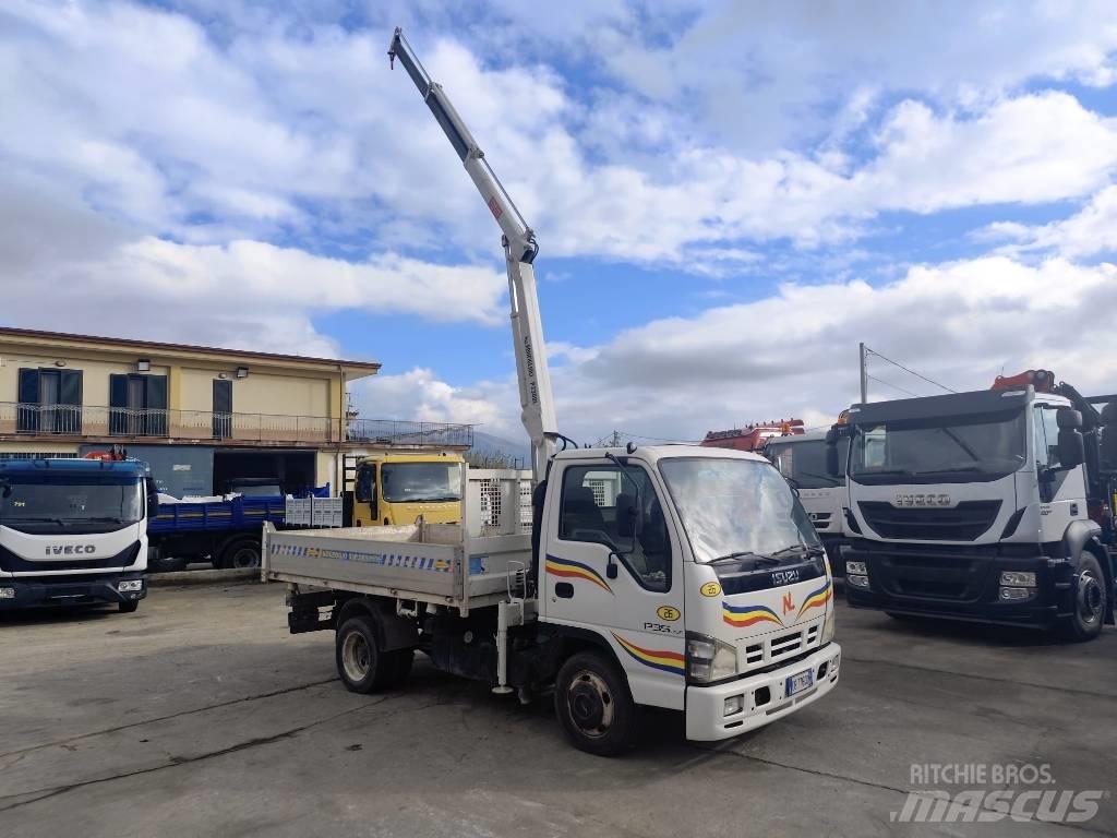 Isuzu NPR77G-5DX Smagās mašīnas ar celtni