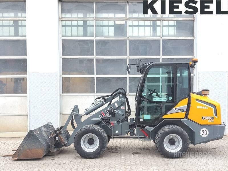 Giant G 3500 X-Tra Lietoti riteņu kompaktiekrāvēji