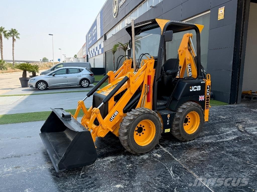 JCB 1 CX Ekskavatori-iekrāvēji