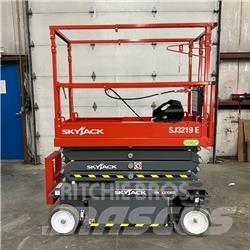 SkyJack SJ 3219 Šķerveida pacēlāji