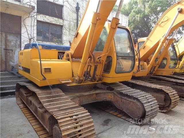 Hyundai R210-5D Ekskavatori uz riteņiem