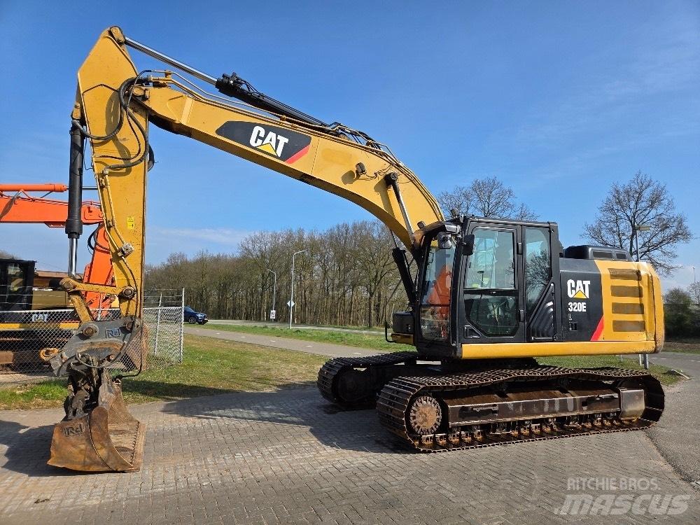 CAT 320EL Kāpurķēžu ekskavatori