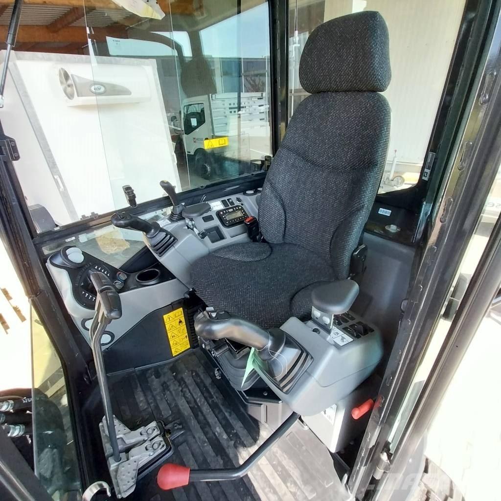 Bobcat E 27 Mini ekskavatori < 7 t