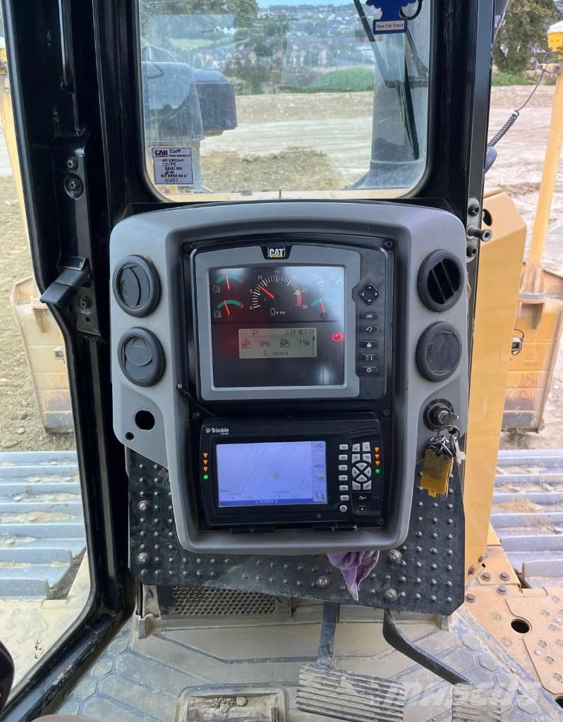 CAT D 6 T LGP Kāpurķēžu buldozeri