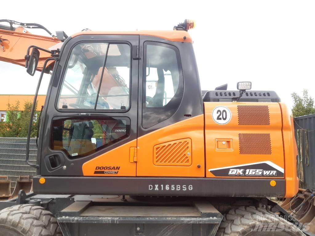 Doosan DX165 WR-7 Ekskavatori uz riteņiem