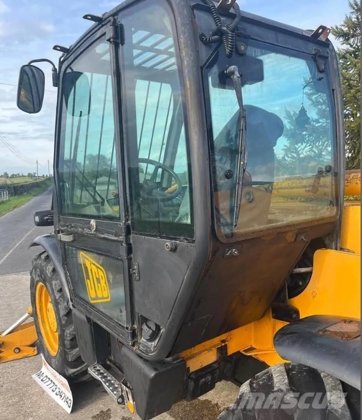 JCB 532-120 Teleskopiskie manipulatori