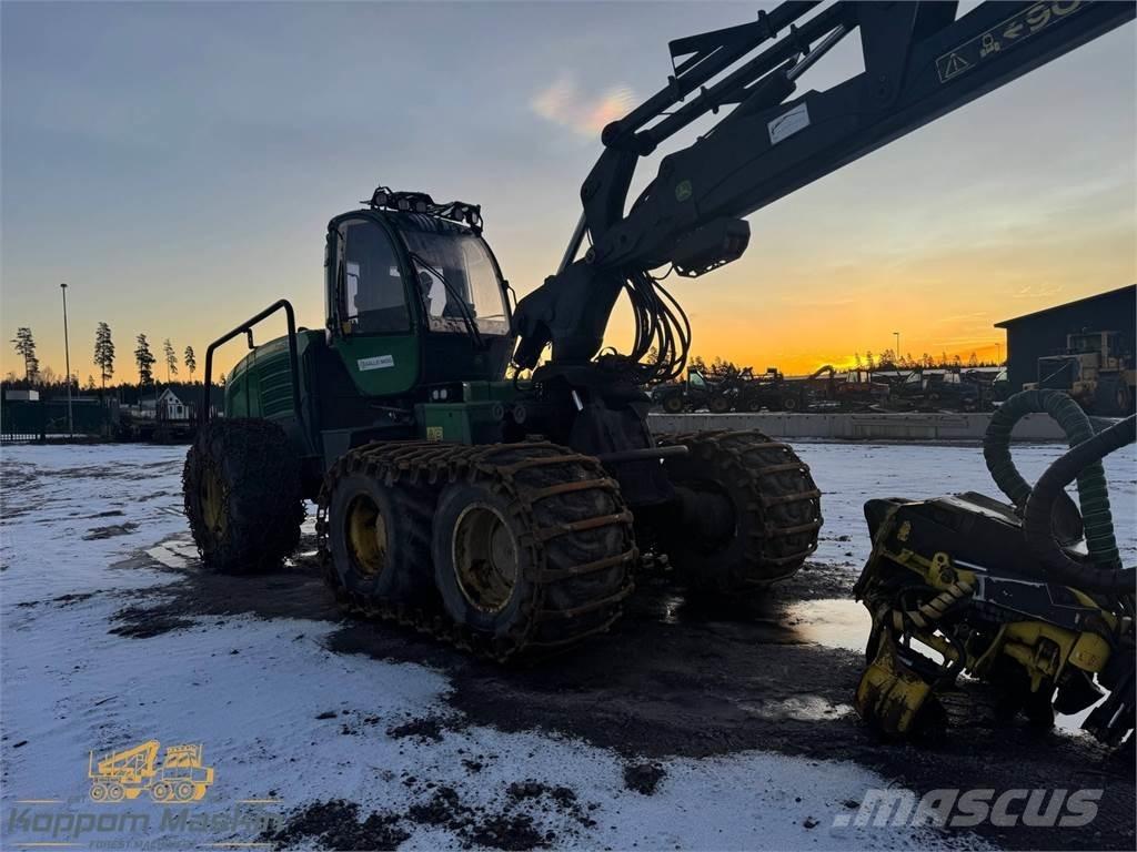 John Deere 1270E Harvesteri