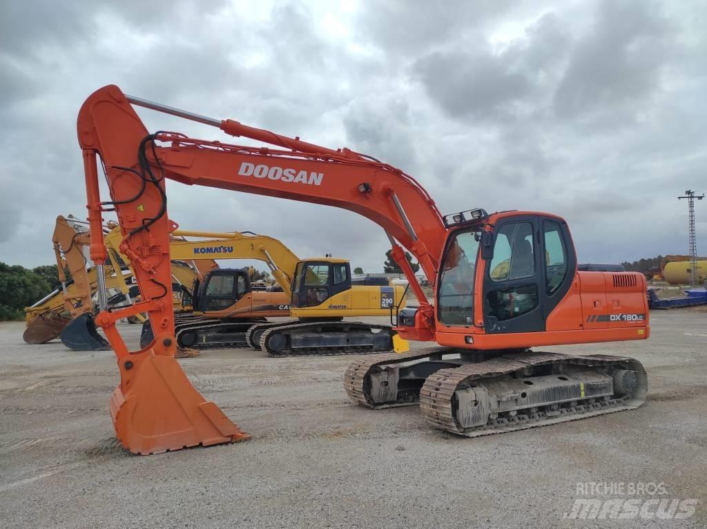Doosan DX 180 LC Kāpurķēžu ekskavatori