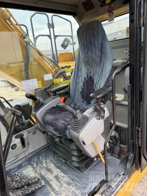 CAT 323 E Kāpurķēžu ekskavatori