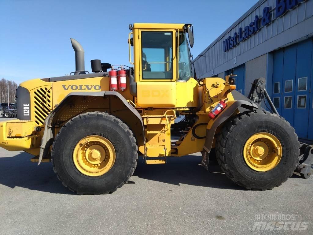 Volvo L 120 E Iekrāvēji uz riteņiem