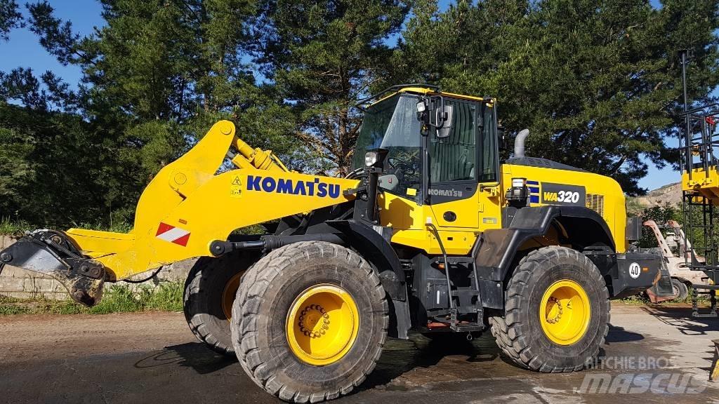 Komatsu WA320-8E0 Iekrāvēji uz riteņiem