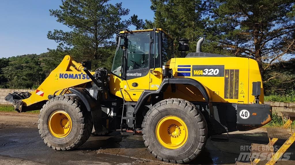 Komatsu WA320-8E0 Iekrāvēji uz riteņiem