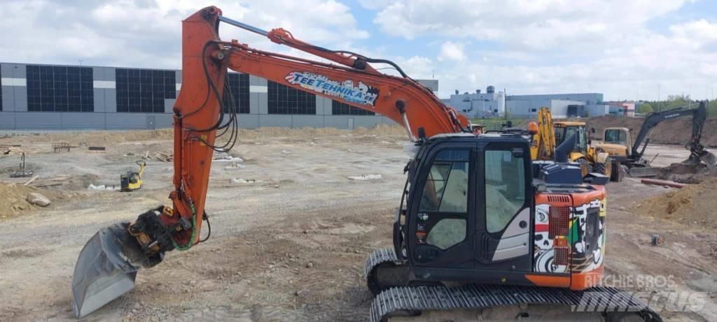 Hitachi ZX 135 US-6 Kāpurķēžu ekskavatori