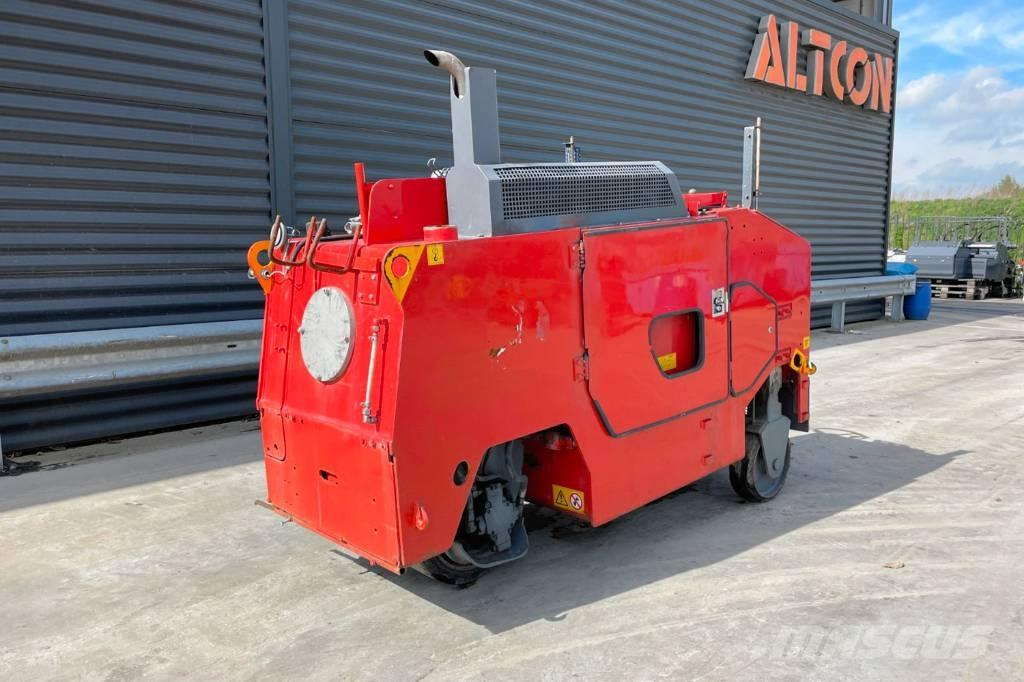 Wirtgen W 350 Asfalta dzesēšanas iekārtas