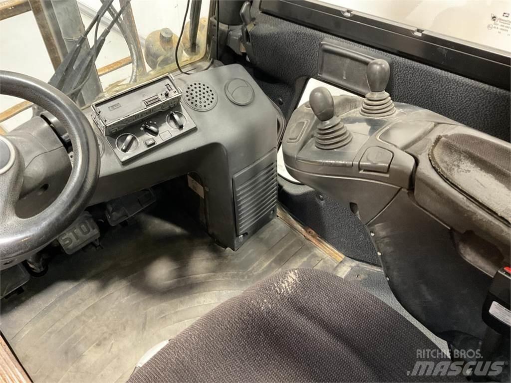 Linde H25D-02 Tehnika ar dīzeļa dzinēju
