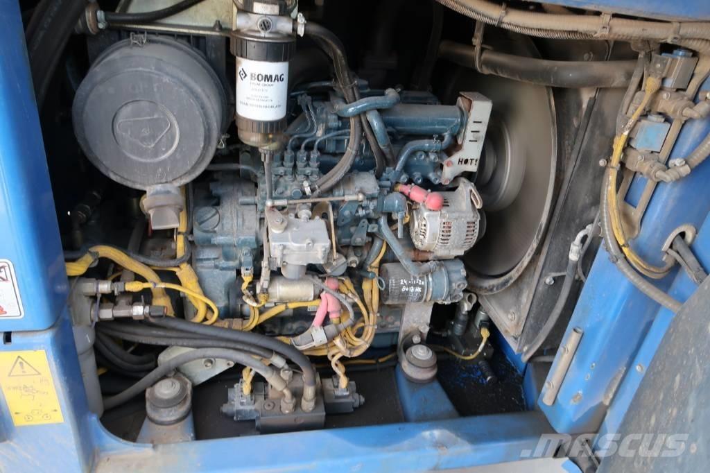 Bomag BW 154 AP-4 Divvalču grunts veltņi