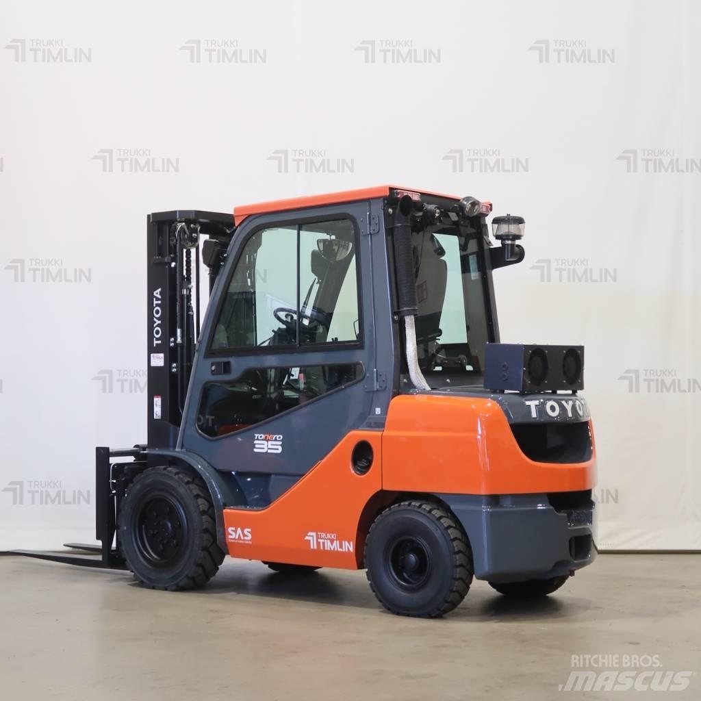 Toyota 52-8FDJF35 Tehnika ar dīzeļa dzinēju
