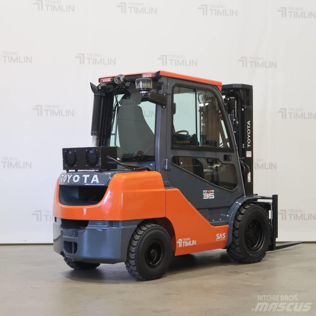 Toyota 52-8FDJF35 Tehnika ar dīzeļa dzinēju