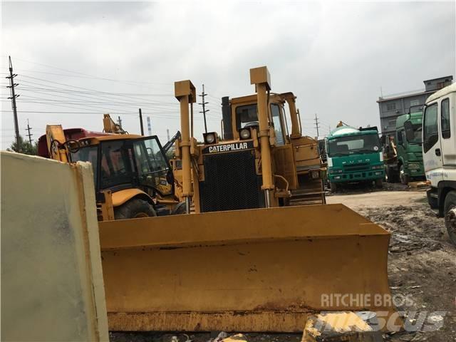 CAT D 7 R Kāpurķēžu buldozeri