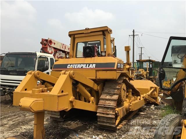 CAT D 7 R Kāpurķēžu buldozeri