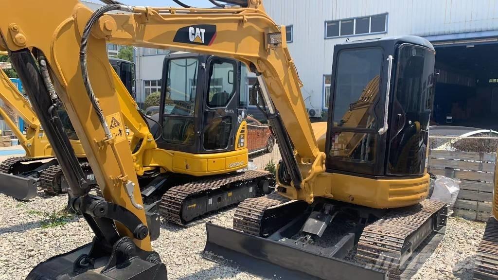 CAT 304 Kāpurķēžu ekskavatori