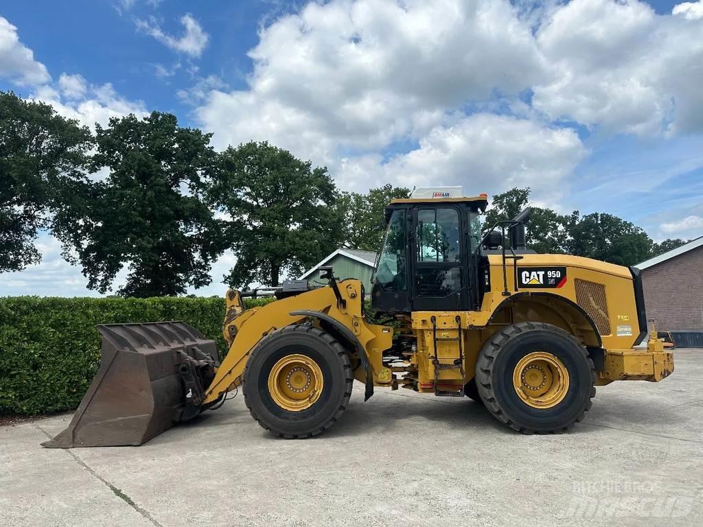 CAT 950G Iekrāvēji uz riteņiem