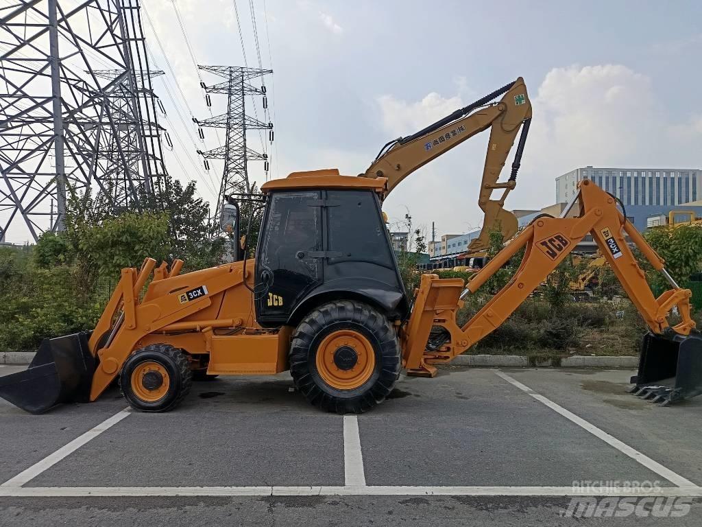 JCB 3 CX Ekskavatori-iekrāvēji