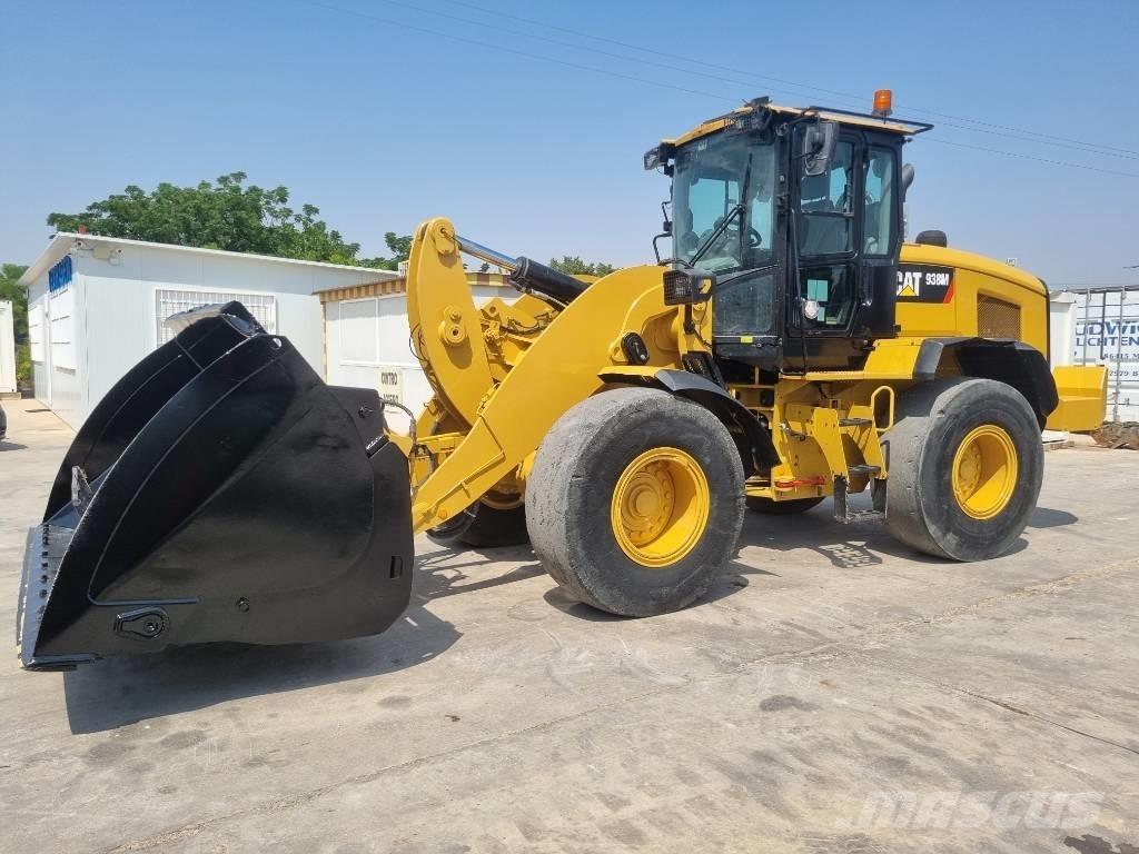 CAT 938 M Iekrāvēji uz riteņiem
